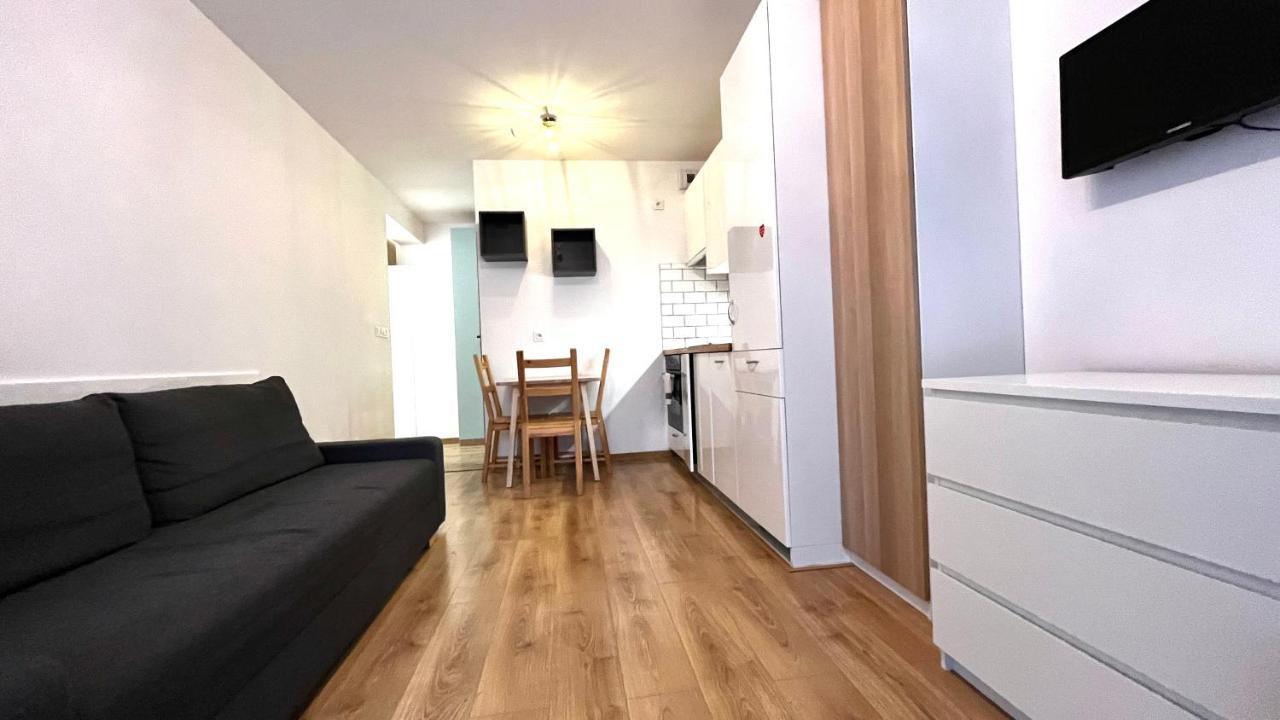 Apartment Downtown 2 *